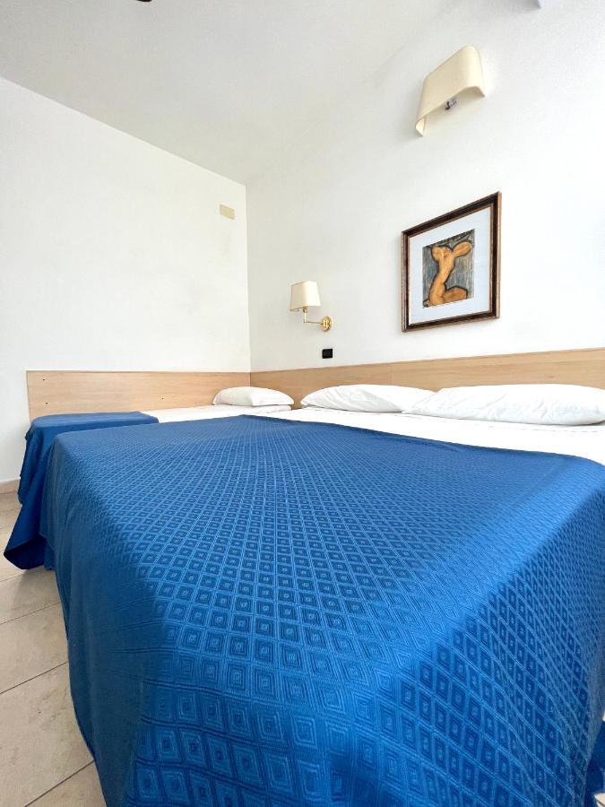 Hotel B&B Montecarlo Milano Marittima Exterior foto